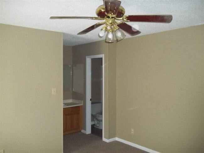 Building Photo - Spring Lake, NC 28390