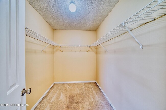 Building Photo - 5628 Loma Vista Dr W