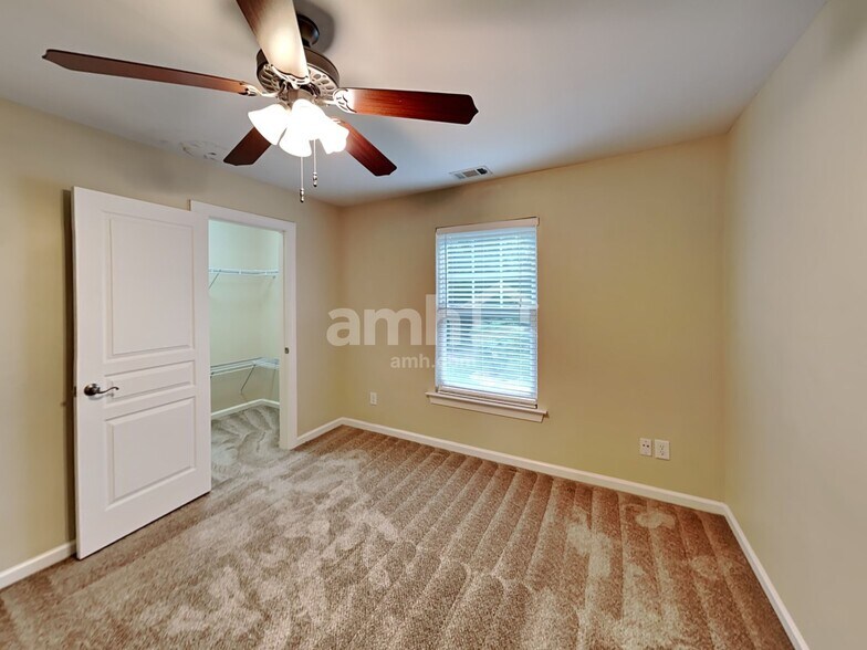 Building Photo - 7860 Keepsake Ln