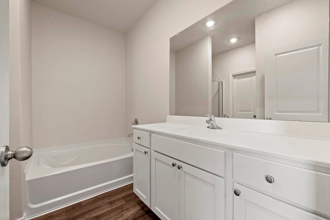 Building Photo - 1520 Jean Mdw Dr