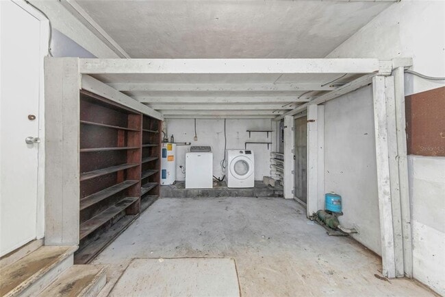 Building Photo - 2423 Auburn St S