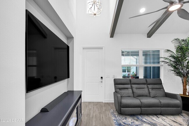 Building Photo - 243 Hang Loose Wy