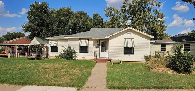 Primary Photo - 521 W Inwood Dr