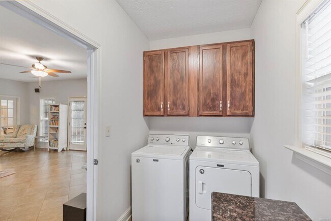 Building Photo - 416 Harvest Loop