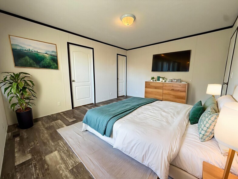 Building Photo - 71651 Juliet Ct