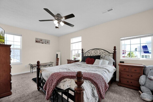 Building Photo - 6468 Holly Ln