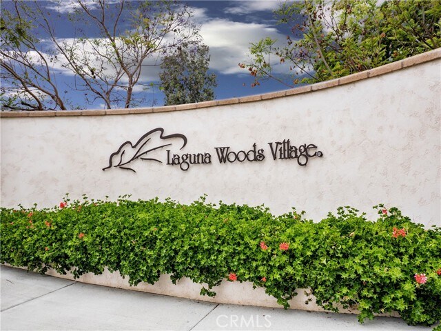 Building Photo - 2404 Via Mariposa W