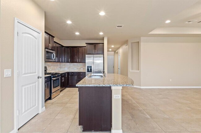 Building Photo - 16436 Vescovo Ln