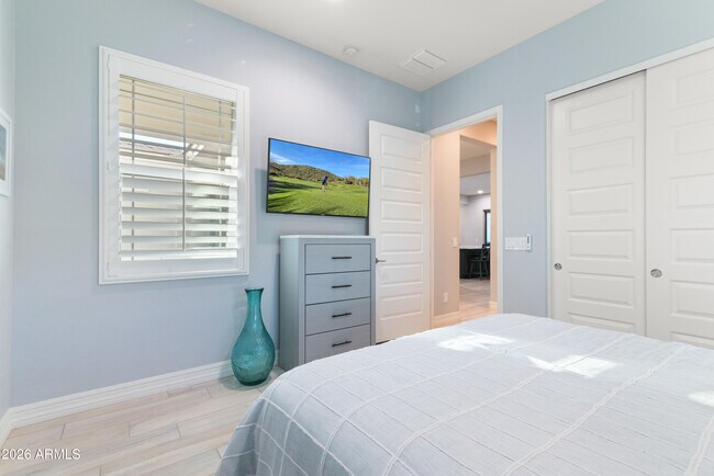 Building Photo - 20942 W College Dr