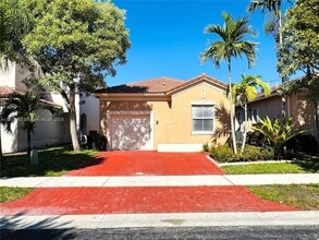 Building Photo - 3725 NE 23rd Ct