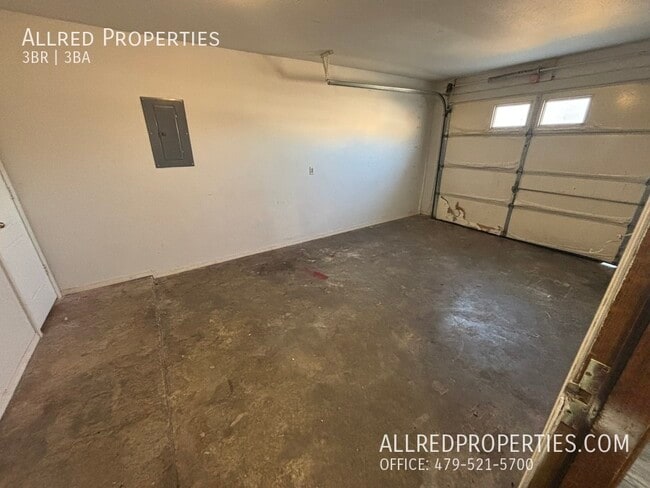 Building Photo - 2929 Meridian Pl