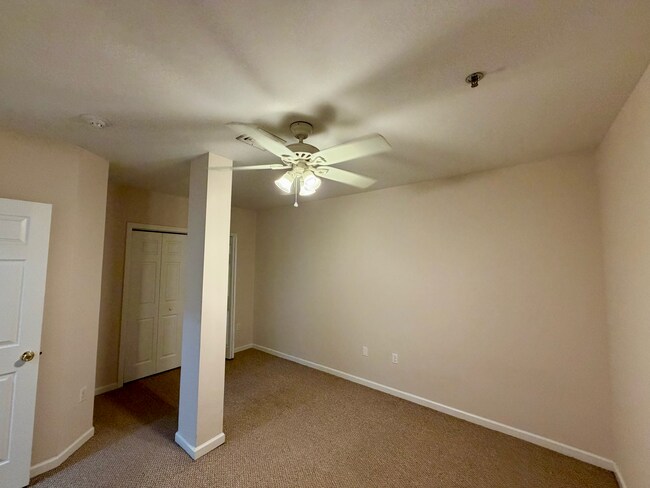 Building Photo - Adams Ave.