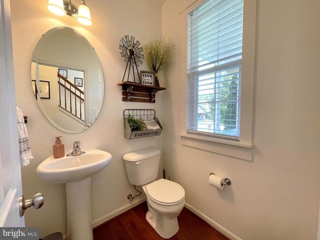 Building Photo - 519 Gate Dancer Ct