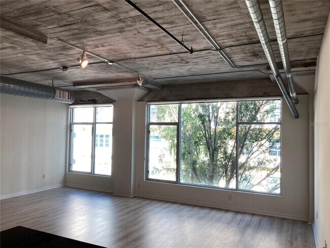 Building Photo - 101 N 12th St