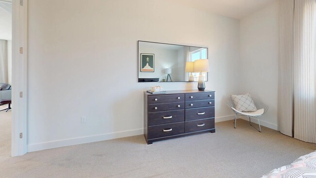 Building Photo - 31 Cortina Ct