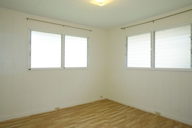 Building Photo - Pet Friendly Kailua House