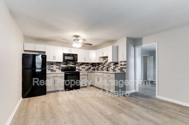 Building Photo - 37 Labrook Dr