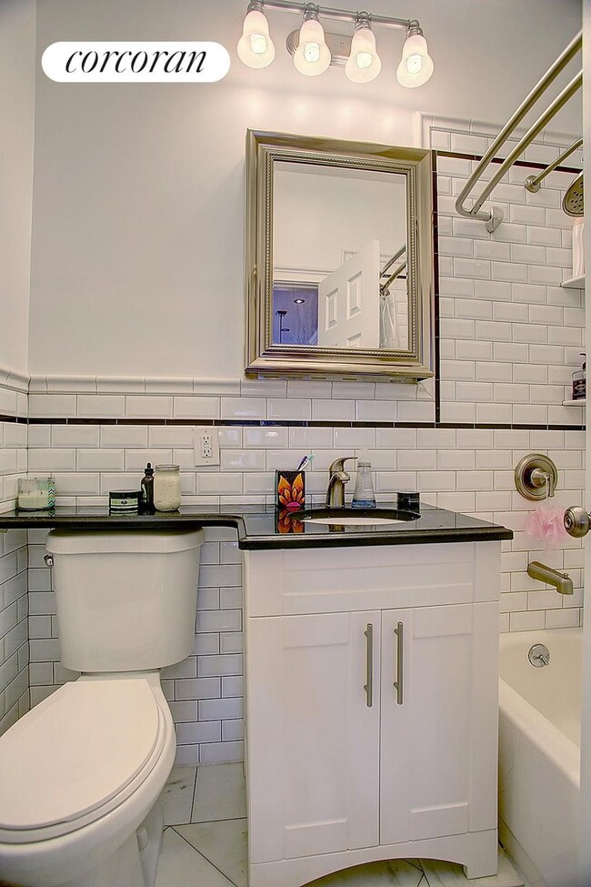 Building Photo - 130 W 73rd St