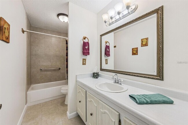 Building Photo - 508 Orange Dr