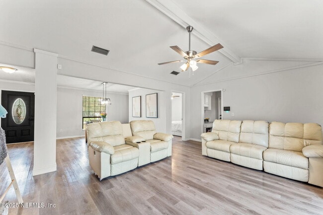 Building Photo - 9783 Viceroy Dr E