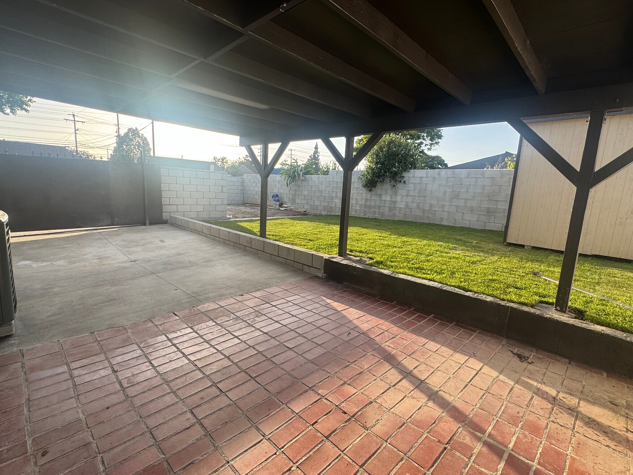 Building Photo - 11816 Arlee Ave