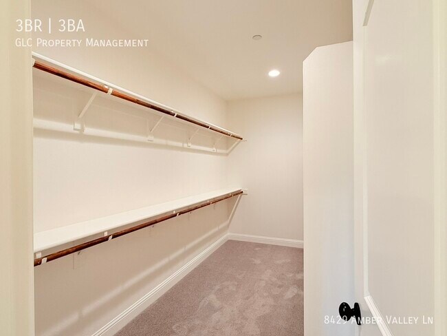 Building Photo - 8429 Amber Vly Ln