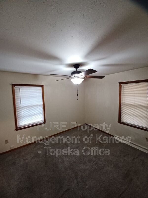 Building Photo - 643 SW Oakley Ave