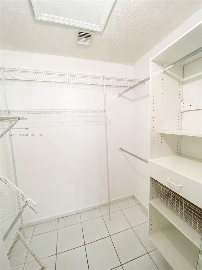 Building Photo - 3810 SW 108th Ave