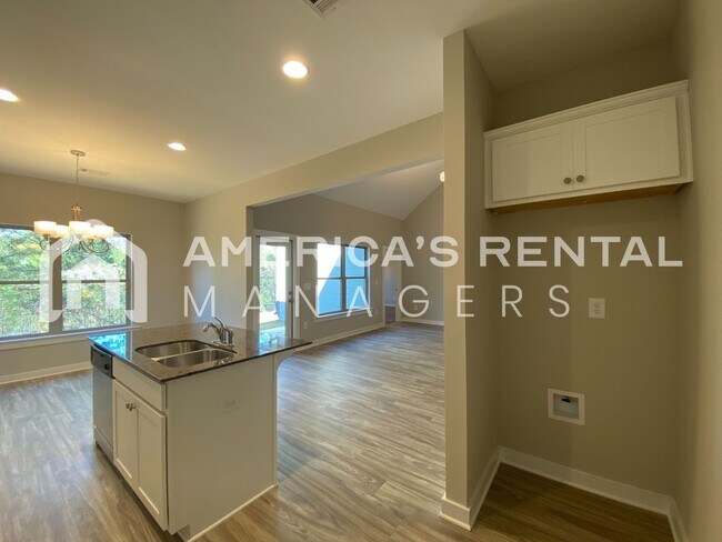 Building Photo - Home for Rent in Brookwood, AL! COMING SOO...