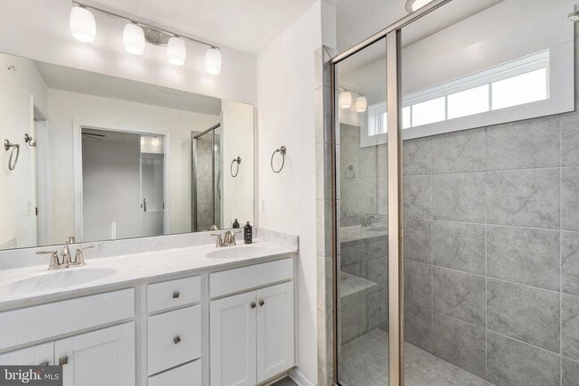 Building Photo - 4509 Ryelan Dr