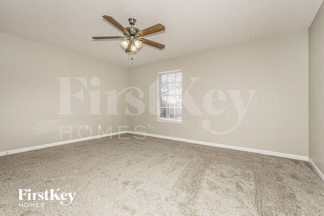 Building Photo - 1716 Trinity Hill