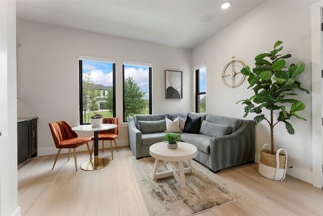 Building Photo - 2118 Bennet Ct