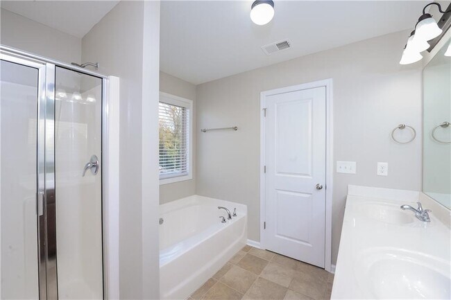 Building Photo - 4155 Pearhaven Ln