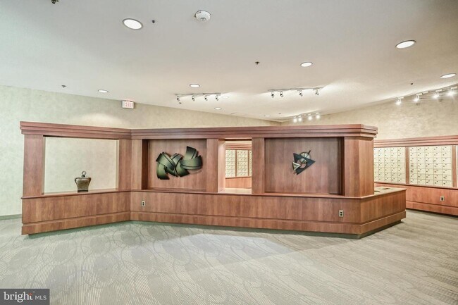 Building Photo - 5505 Seminary Rd