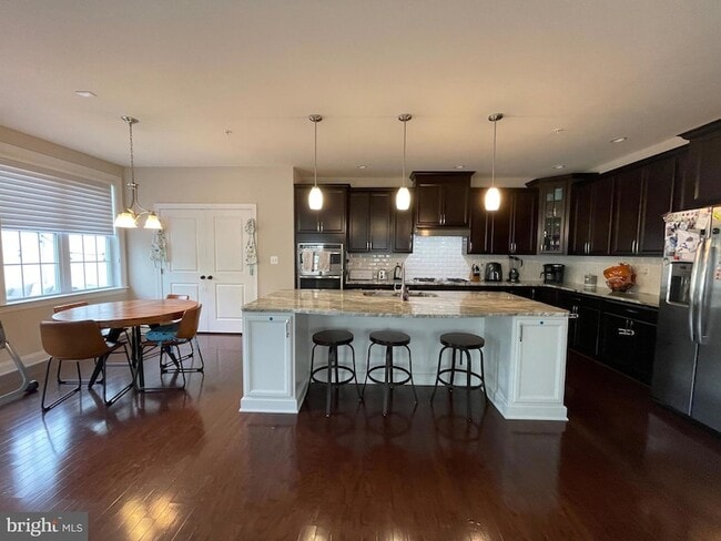 Building Photo - 4209 Lariat Way