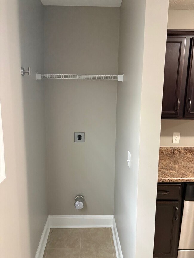 Building Photo - 7013 Golgotha Dr