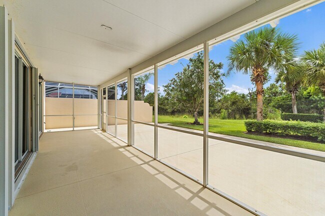 Building Photo - 9038 SE La Creek Ct