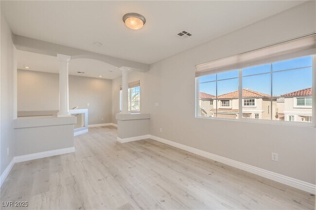 Building Photo - 6615 Melodic Ct