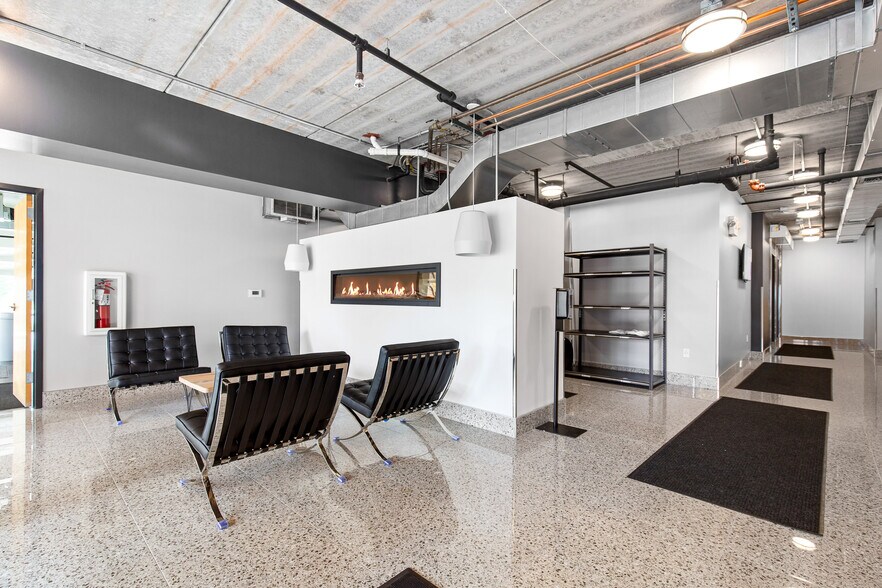 Building Photo - 101 Curry Ave