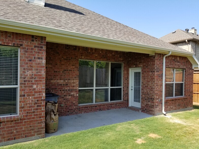 Backyard - 1614 Westfield way