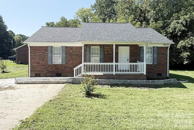 Building Photo - 527 E Carpenter St