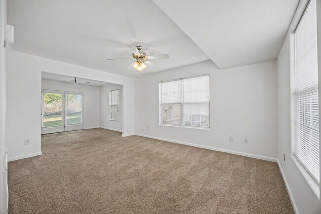 Building Photo - 2540 Sun Seeker Ct