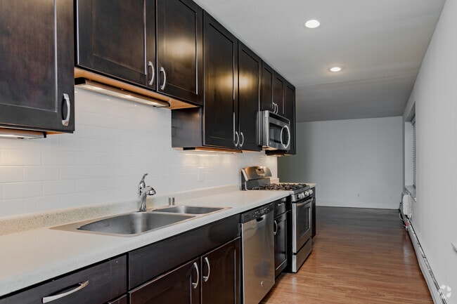 1BR, 1BA - Lexington