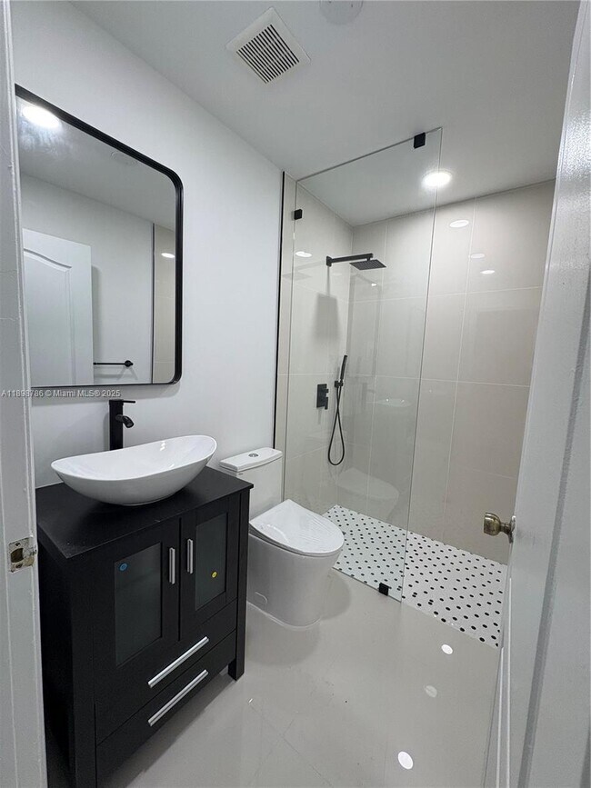 Building Photo - 14845 SW 36th Terrace