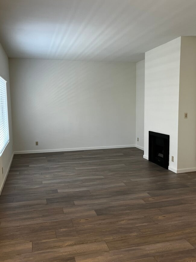 Building Photo - Adriana Arms Apartments