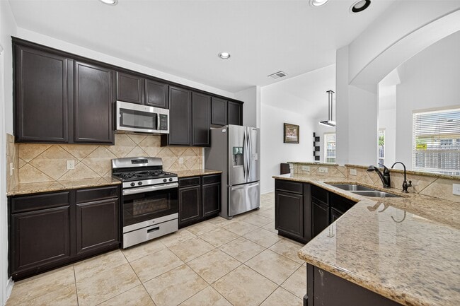 Building Photo - 2019 Argos Dr