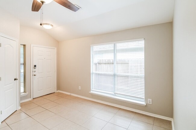 Building Photo - 24227 Silver Maple Dr