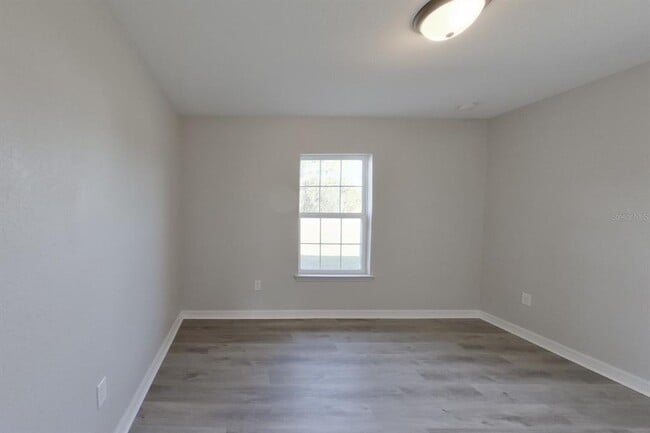 Building Photo - 820 Marion Oaks Manor