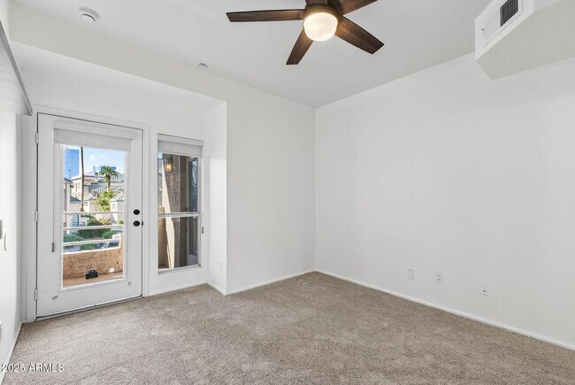 Building Photo - 101 N 7th St