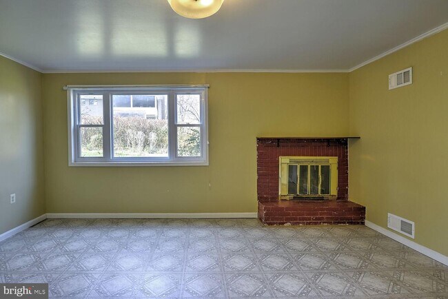 Building Photo - 4503 Gretna St